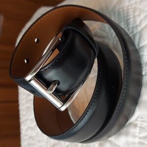 • Chaps Classic Black Leather Belt with Silver Buckle, Size 34, Like New